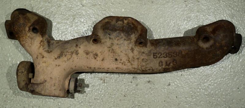 1957   Pontiac    exhaust manifold right 523538 gate ok.