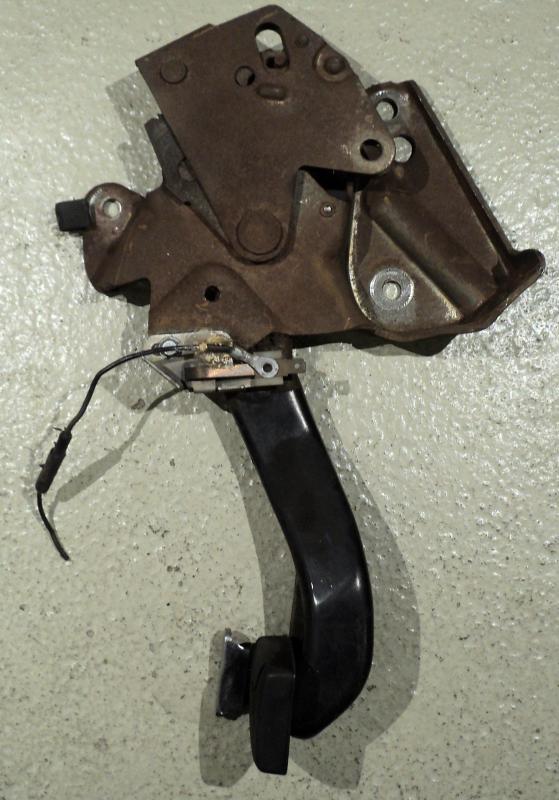 1961 Thunderbird  handbrake mechanism