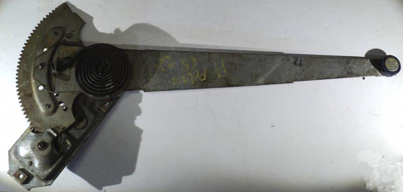 1968  Dodge Polara   2dr ht   window crank mechanism        right