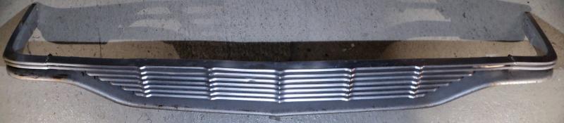 1957 Chrysler Windsor  grill     Obs  Endast hämtning!