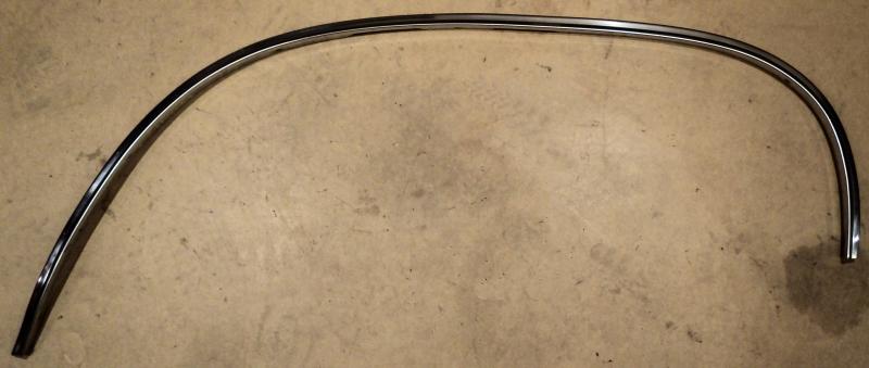 1970   Buick LeSabre   wheel housing strip    right front