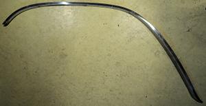 1964   Buick LeSabre    hjulhuslist        vänster fram