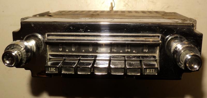 1962  Chrysler Imperial      radio (not tested)  