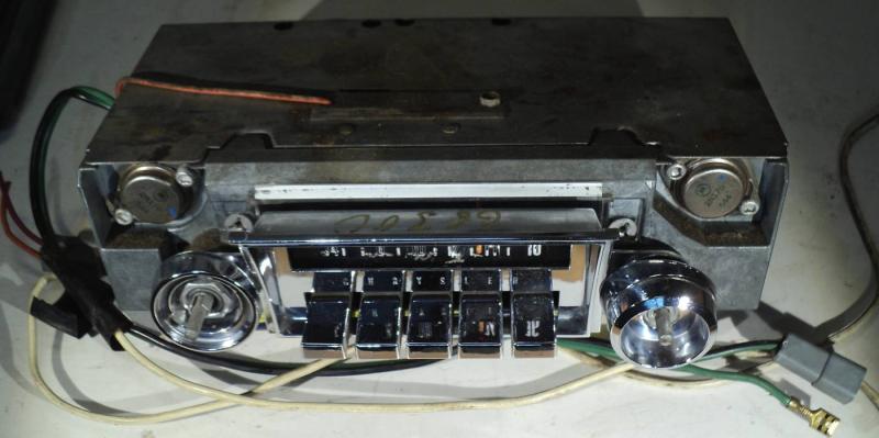 1966  Chrysler 300    radio (not tested) (missing some buttons see picture)