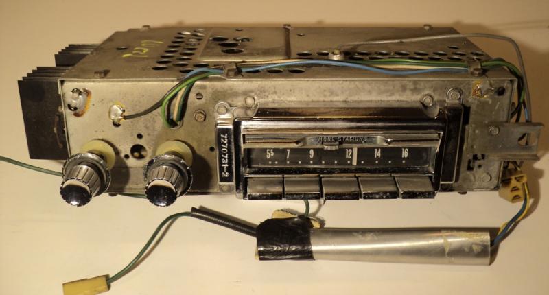 1960   Cadillac    radio (not tested)