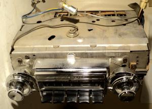 1965 Oldsmobile 98 radio (not tested)