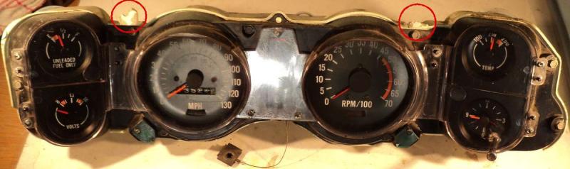 1970 1971 1972 1975 1976 1977 1978 1979 1980 Chevrolet Camaro instrumenthus   med varvräknare (trasiga fästen se bild)