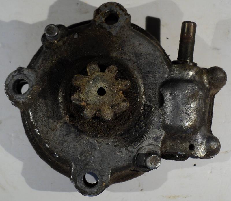 1959  Chrysler Imperial   bevel gear   right rear