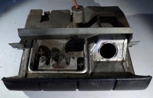1959  Chrysler Imperial     ashtray without lighter   left