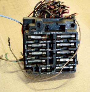1970 Pontiac Catalina fuse holder