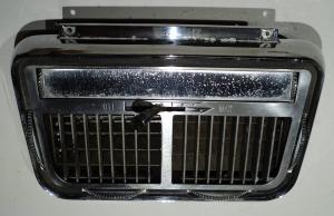 1961 Thunderbird      AC air vents