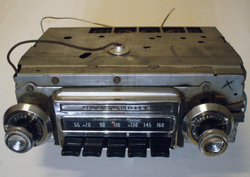 1964 Oldsmobile 98 radio (not tested) 