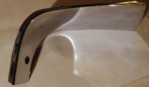 1965 Chrysler NewYorker krom left grill element in the front fender