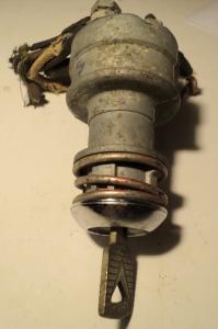 1954 Ford    truck   ignition lock     (with key)