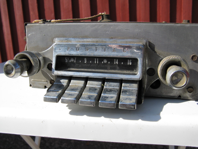 1962 Pontiac Radio