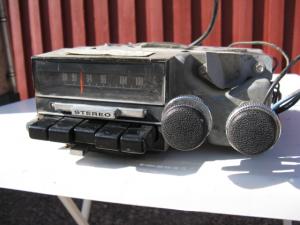 1968 Thunderbird Radio