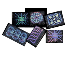 Dichroiska iconer 1 st på klart glas. ca 2 x 2 cm. Koefficient 90.