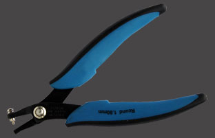 Håltagningstång 1,8 mm direkt i silver eller koppar upp till 1 mm tjockt.