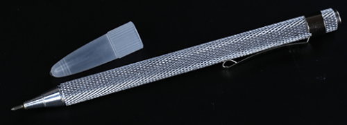 Ritspenna med spets av hård och spetsig, härdad carbide.