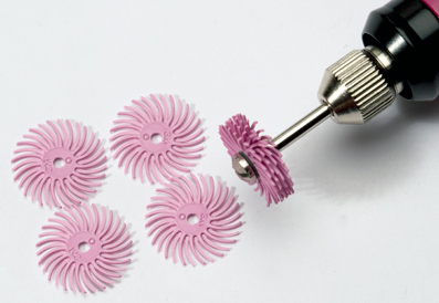 Polertrissa 4 st rosa, finkornig. (600 grit,12 micron) Skall sitta minst 4 trissor på en mandrel.