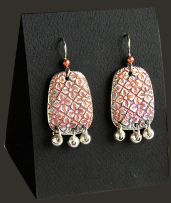 Skyltställ, 10st, för örhängen, svart kartong. Priset avser 10 st.