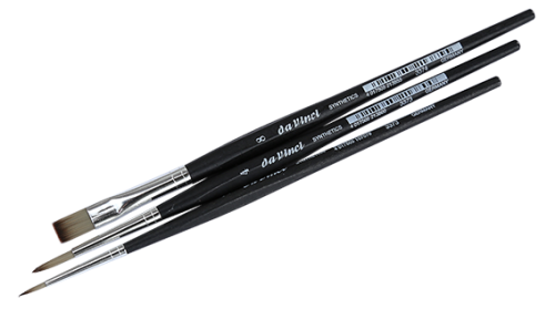 Penselset, storlekar rund 2, 4, 8. Täta, utprovat lagom hårda. Syntet.