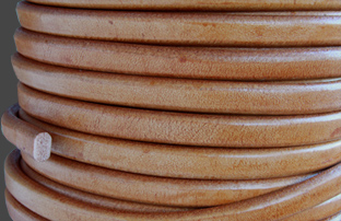 Läderrem 10x6 mm "Camel" . Regaliz. Pris per 20 cm.