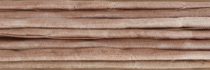 Sidenband, vävt, tvättat och handfärgat.1meter.