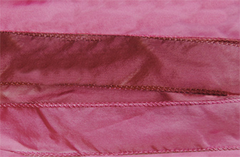 Sidenband, tvättat och handfärgat 20 mm brett, 1meter.