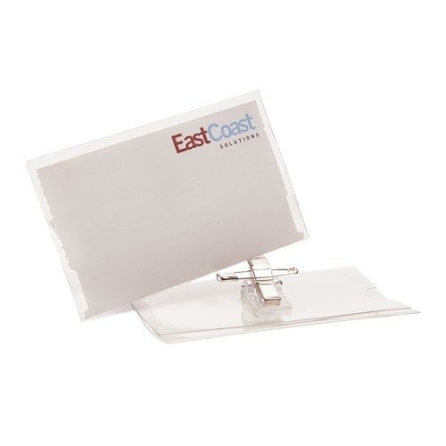 Plastficka med säkerhetsnål och klip