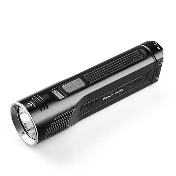 Fenix Ficklampa UC52 3100LM