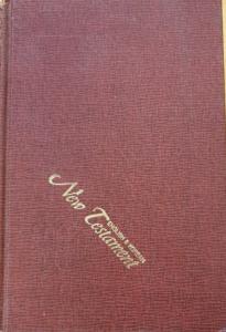 NT, Engelska/koreanska, mellanröd, hårdpärm, 190x130x25 mm