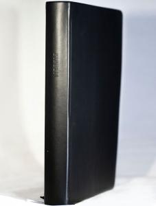 Bibel 2000, svart, slim, mjukband, utan noter  220x145x25 mm