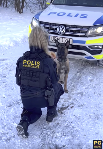 Ryggmärke Polis Hundförare