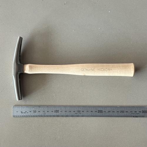 Hammare Hickory Budget