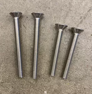 En monterings-sats ram fåtölj EVA med tumgänga