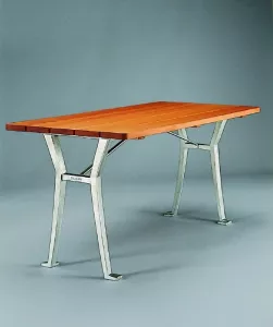 Bord LESSEBO i mahogny eller ek