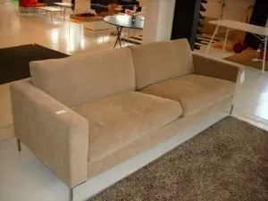Omklädsel av soffa från SÖREN LUND
