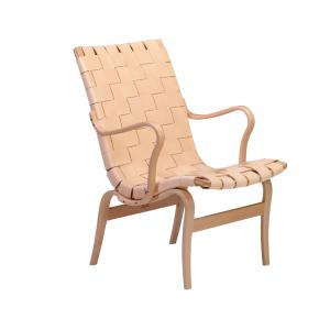 EVA låg i läderremmar