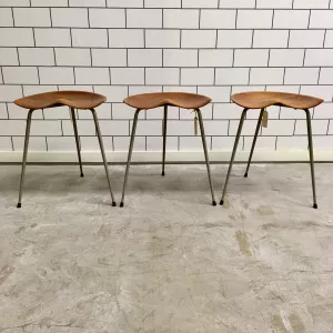 3-benta danska formpressade pallar i palisander