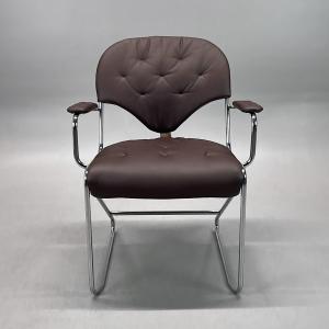 Karmstol SAM med ny kuddsats från DUX i mörkbrunt skinn