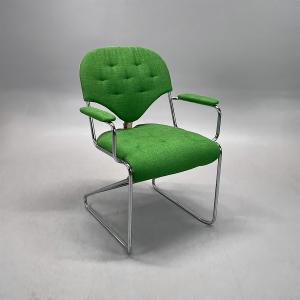 Karmstol SAM med ny kuddsats från DUX i tyg LS Rami