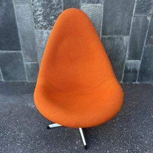 Snurrfåtölj Arne Dahlén i orange Hallingdal-65