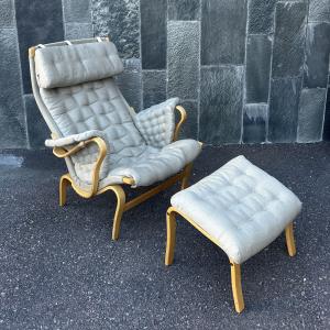 Pernilla 69 med ny DUX kuddsats i Flax 21 plus fotpall