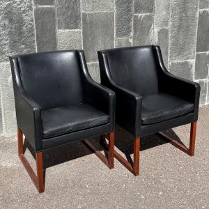 Fåtölj Börge Mogensen modell 3246-88 i svart skinn