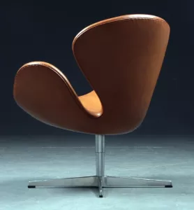 Omklädsel av SVANEN i skinn Elmo Tique