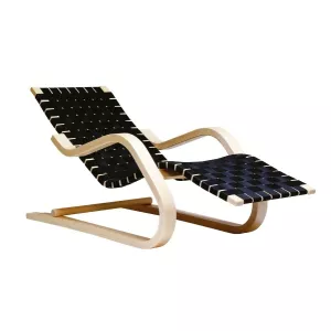 Omklädsel av Alvar Aalto liggfåtölj P43 i sadelgjord