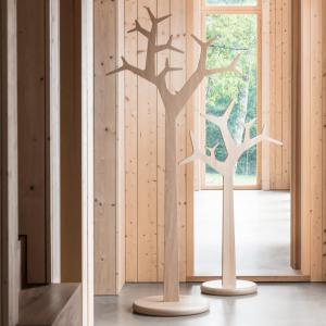 TREE i ek för golv och vägg