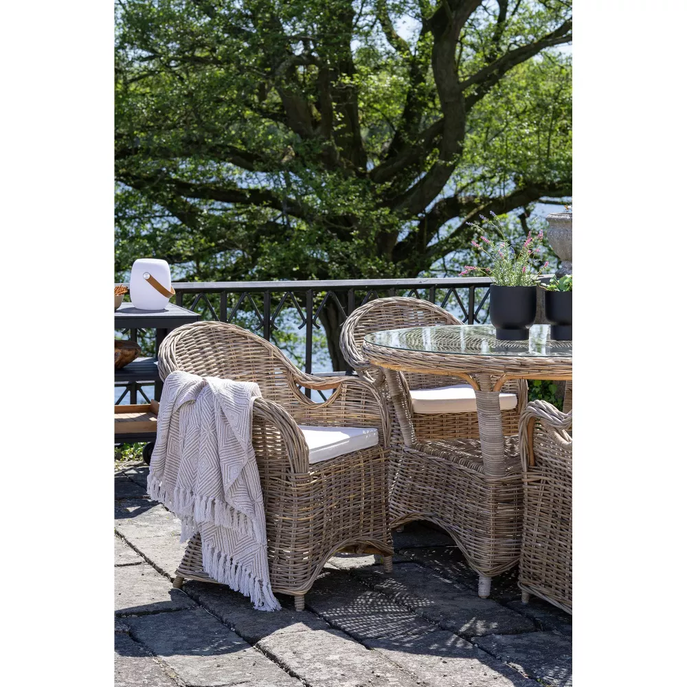 Larisa Armchair