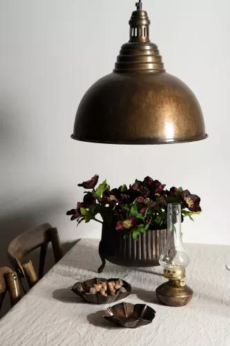 Ariana Ljuslykta Antik Brun